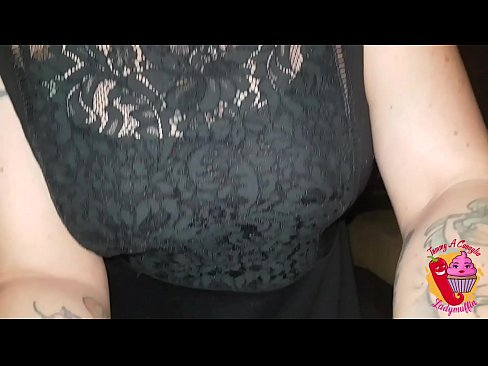 ❤️ Malĉasta vicfratino donas al li mamon kaj la hispanan Nur porno ĉe ni ️❤
