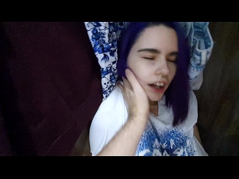 ❤️ Trovis mian fratinon en la ŝranko kaj helpis ŝin kumi Nur porno ĉe ni ️❤